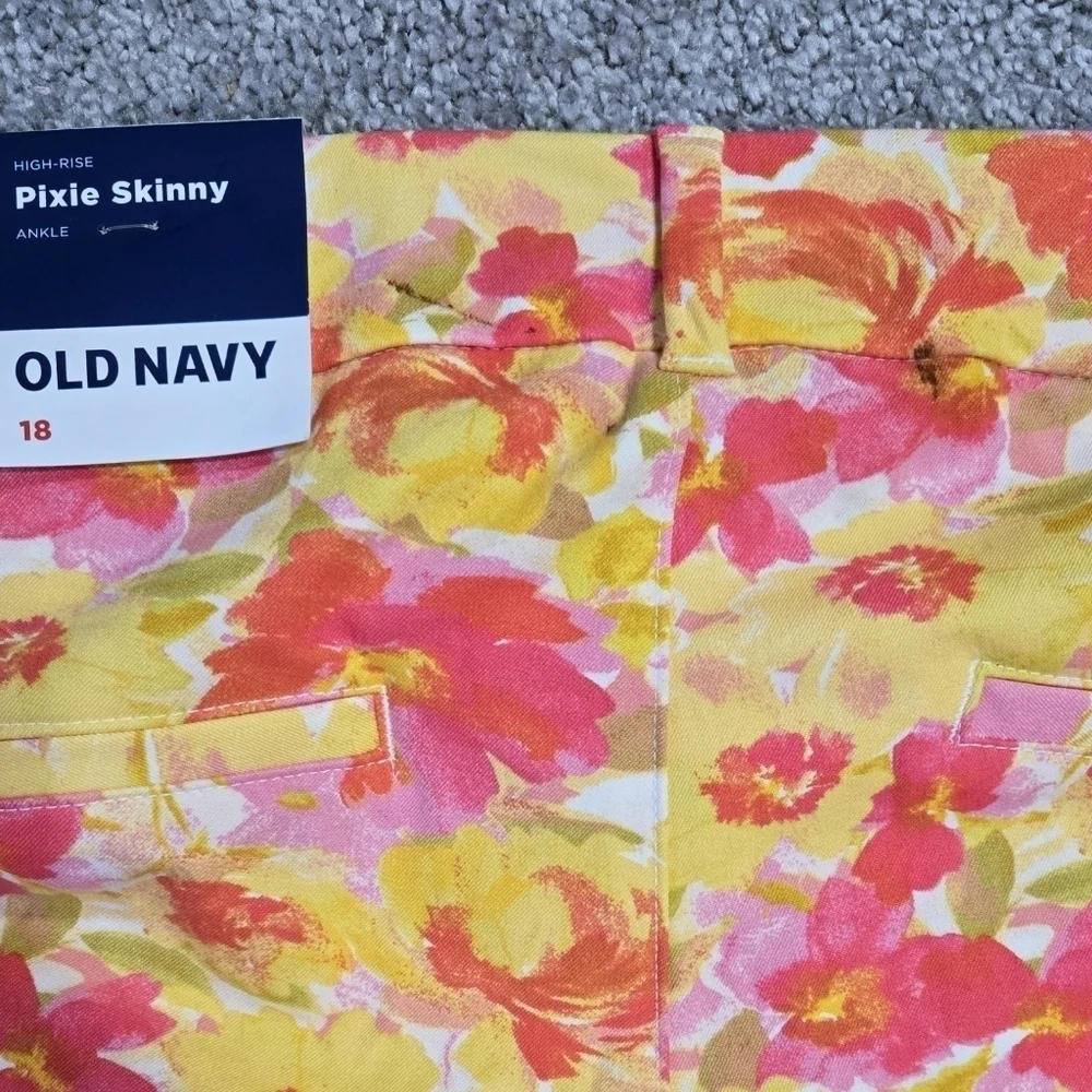 Old Navy NWT High Rise Pixie Ankle Skinny Pant Pink Yellow Floral Romantic FLAW